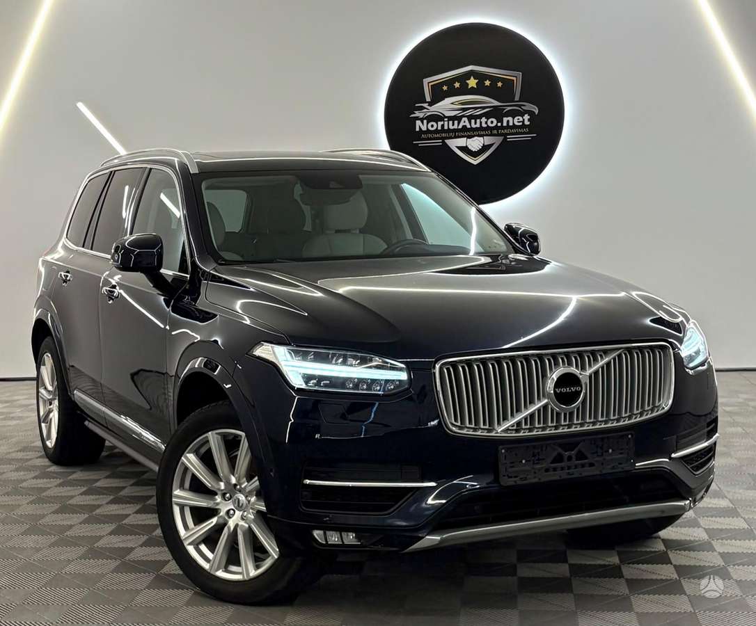 Volvo XC90 - 1
