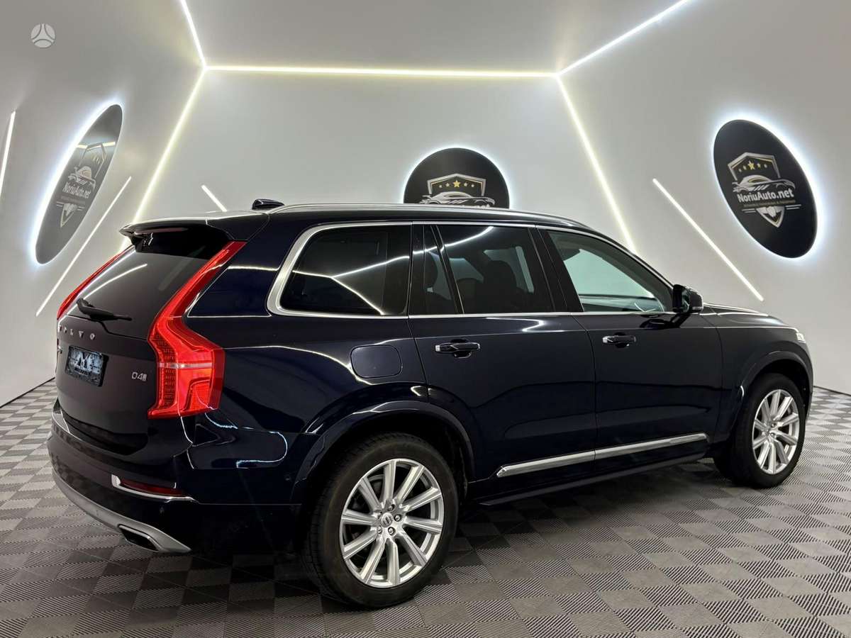 Volvo XC90 - 9