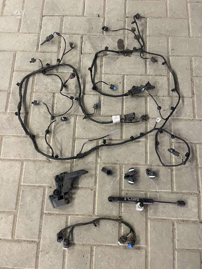 BMW XM salono detalės