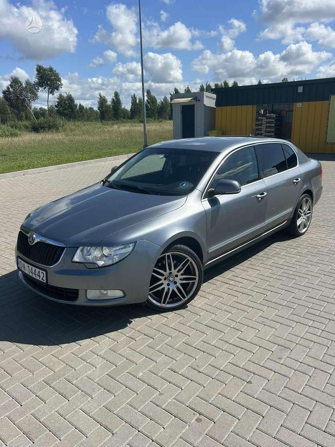 Skoda Superb, 2.0 l., hatchback