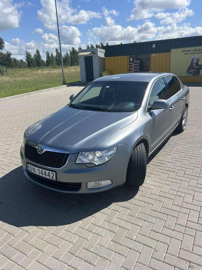 Skoda Superb, 2.0 l., hatchback