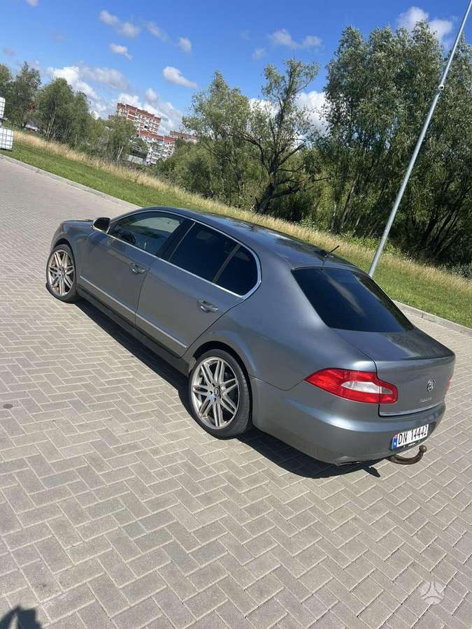 Skoda Superb, 2.0 l., hatchback