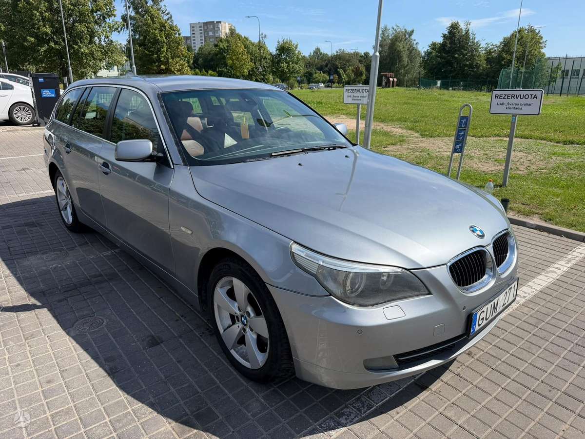 BMW 525, Универсал