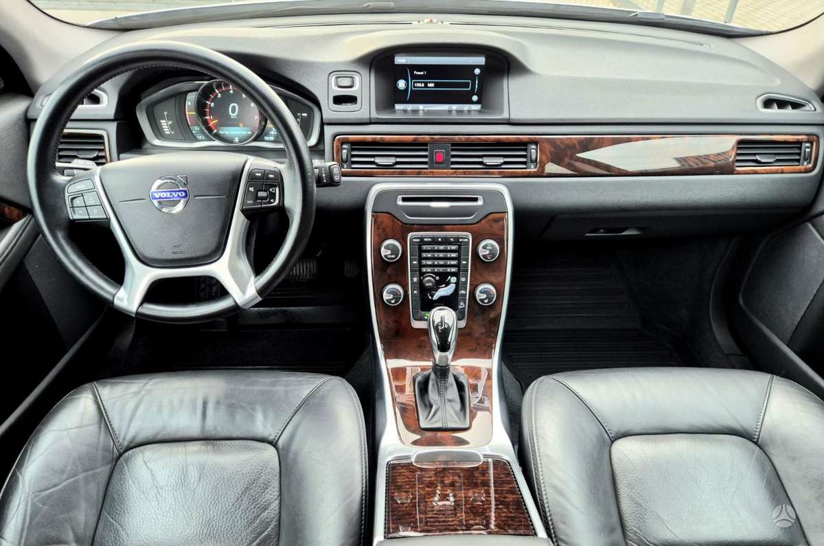 Volvo XC70, 3.2 l., Универсал