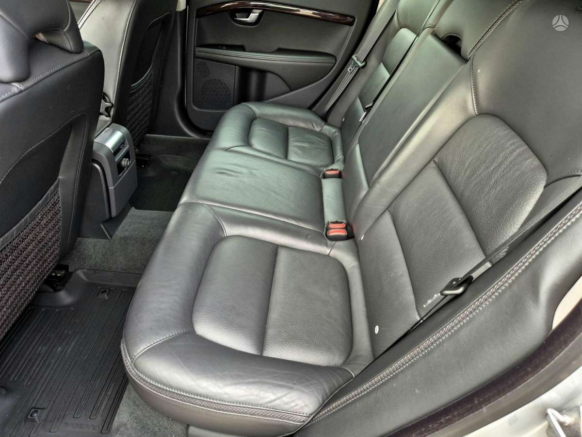 Volvo XC70, 3.2 l., Универсал
