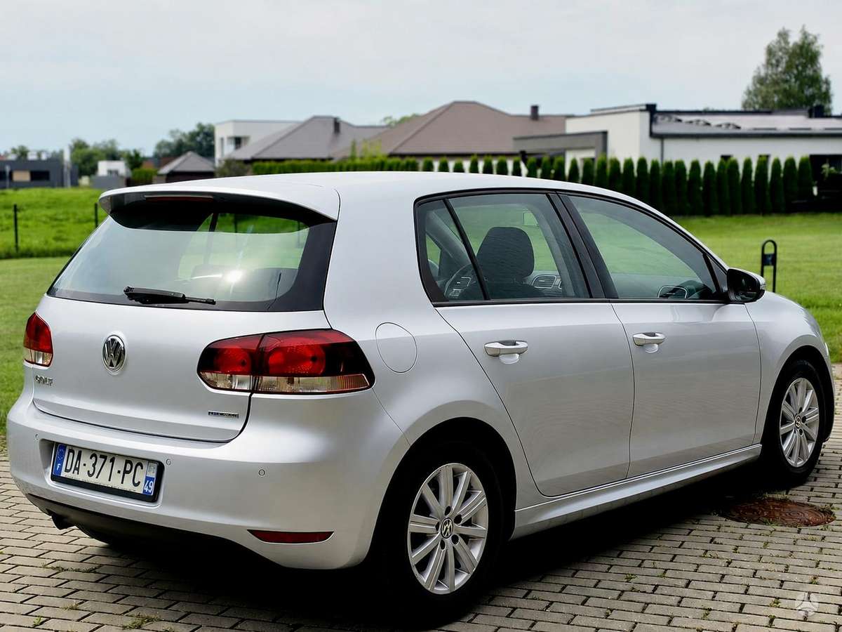 Volkswagen Golf - 7