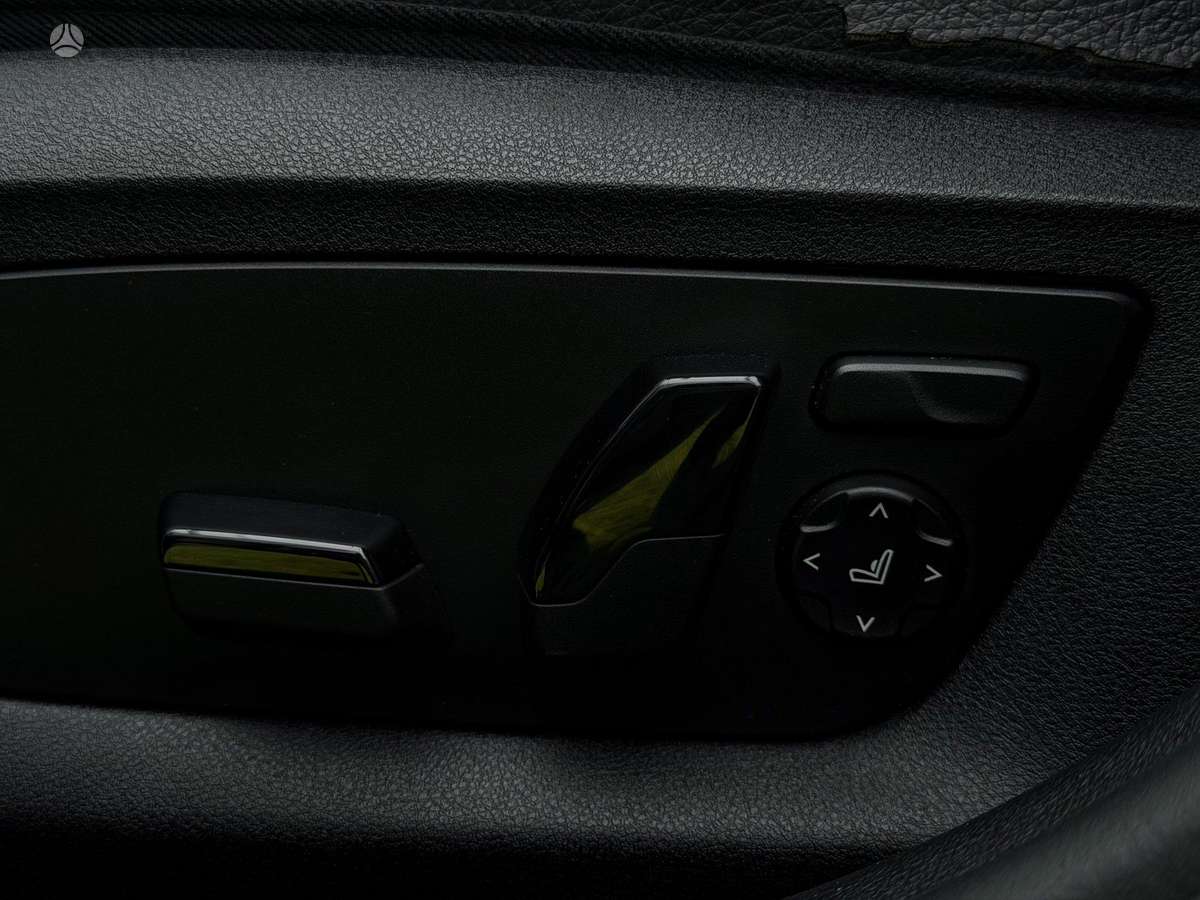 BMW 520, 2.0 l., Седан