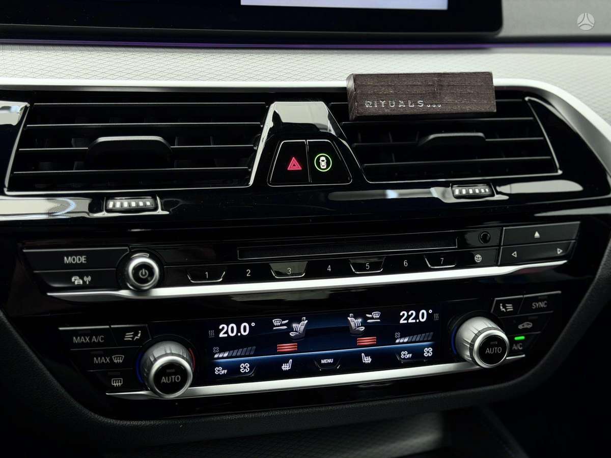 BMW 520, 2.0 l., Седан