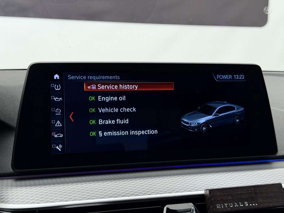 BMW 520, 2.0 l., Седан