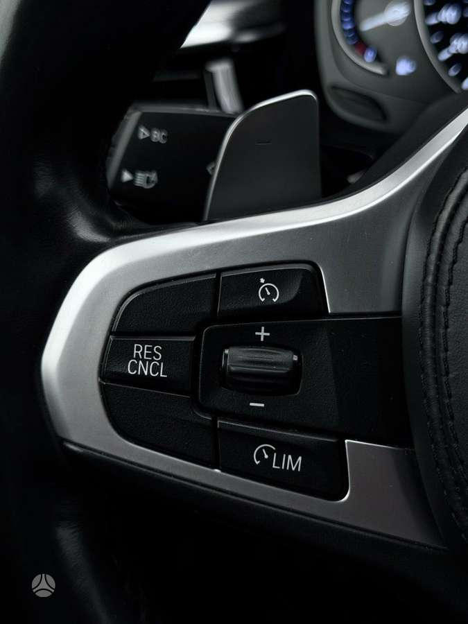 BMW 520, 2.0 l., Седан
