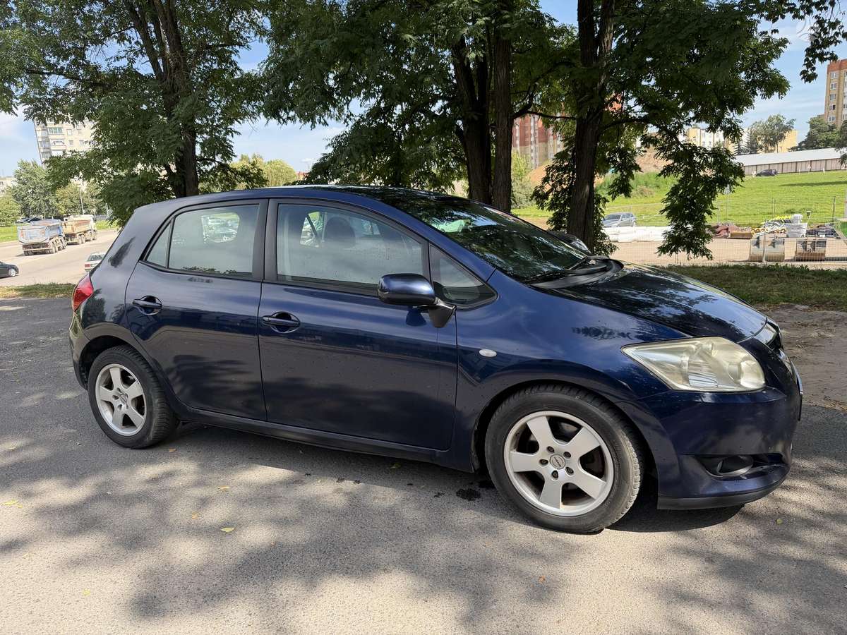 Toyota Auris - 4