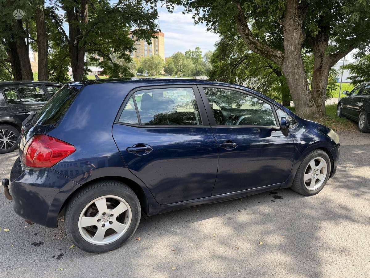 Toyota Auris - 5