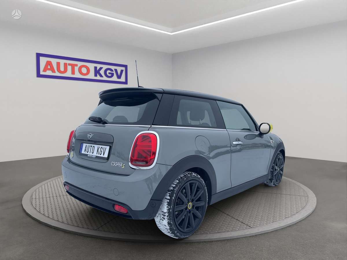 Mini Cooper SE, Хэтчбек