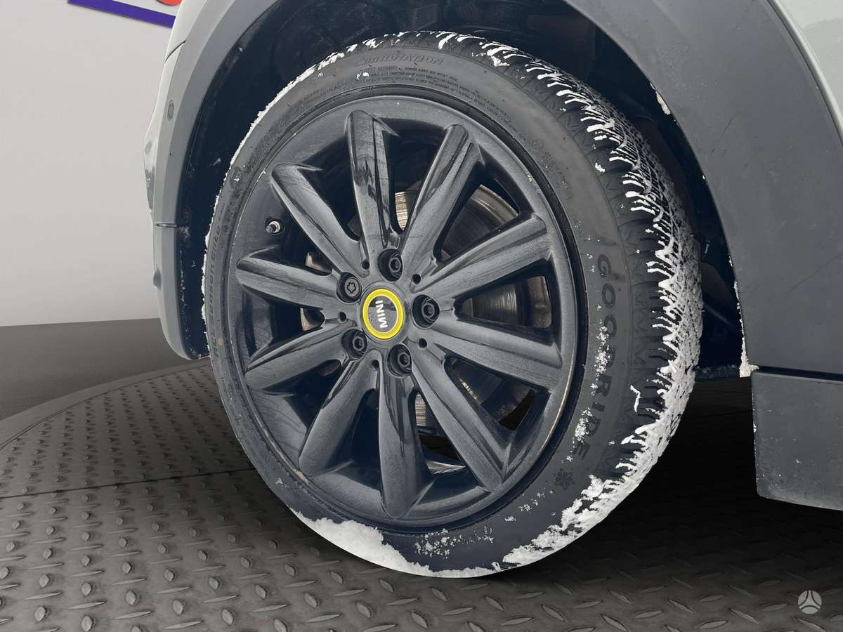 Mini Cooper SE, hečbekas