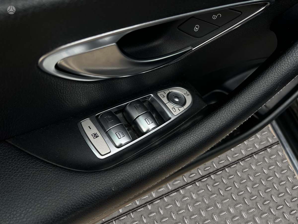Mercedes-Benz E200, 2.0 l., Универсал
