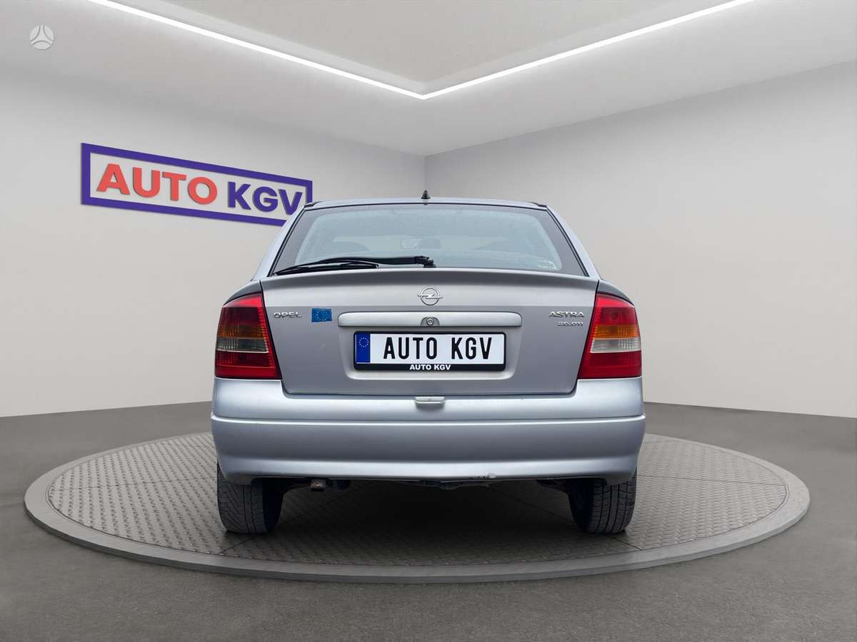 Opel Astra, 2.0 l., Хэтчбек