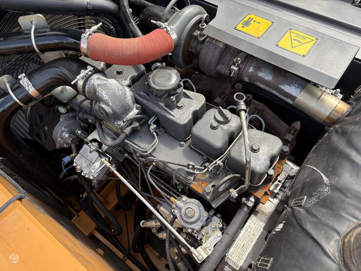Case WX168, экскаваторы