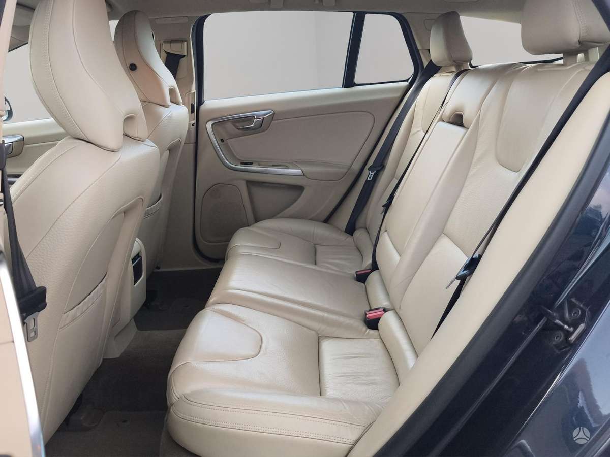 Volvo V60, 2.4 l., Универсал