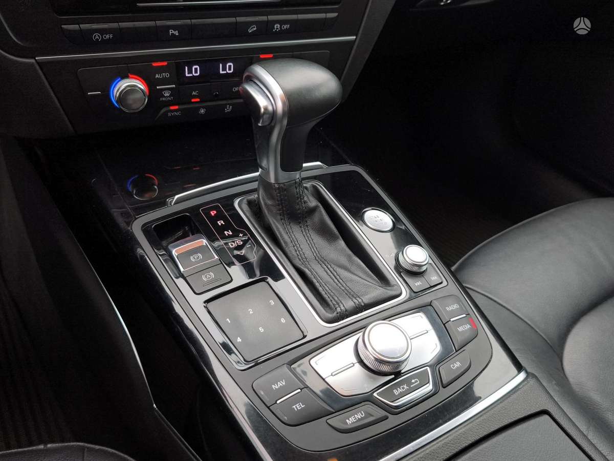 Audi A6 allroad, 3.0 l., Универсал