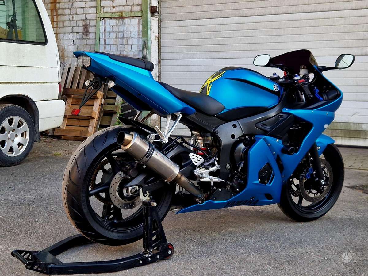 Yamaha R6 600cc, superbikes