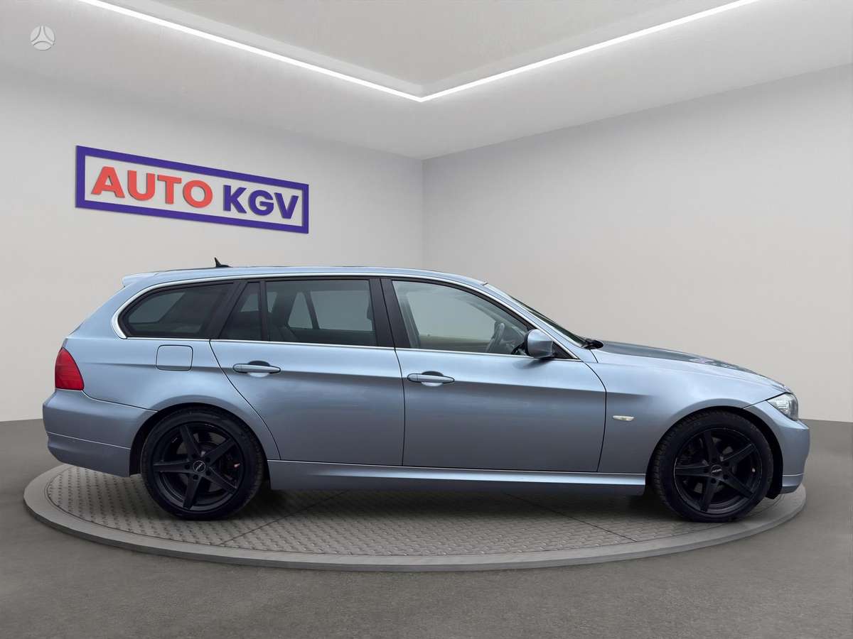 BMW 330, 3.0 l., Универсал