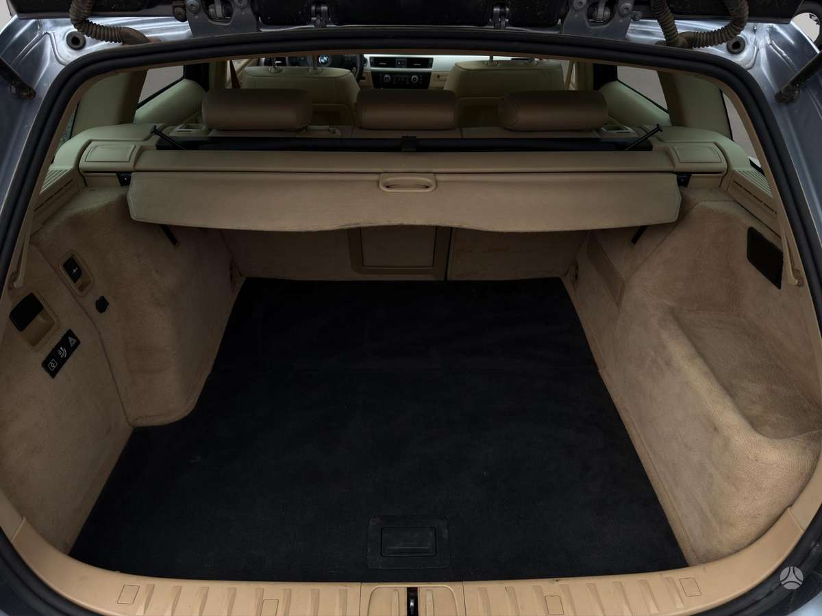 BMW 330, 3.0 l., Универсал
