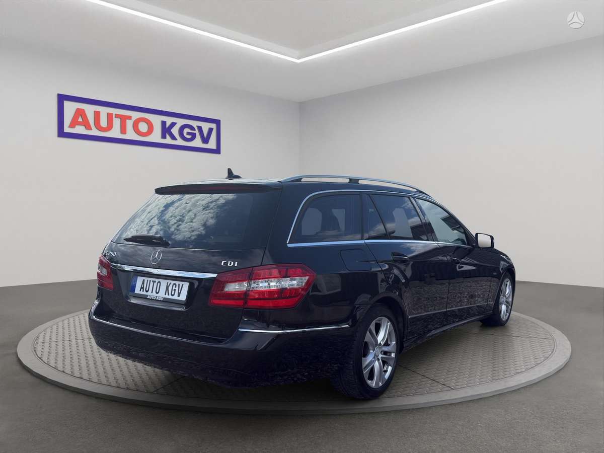 Mercedes-Benz E200, 2.1 l., Универсал