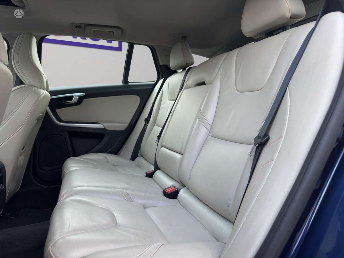 Volvo V60, 2.0 l., Универсал