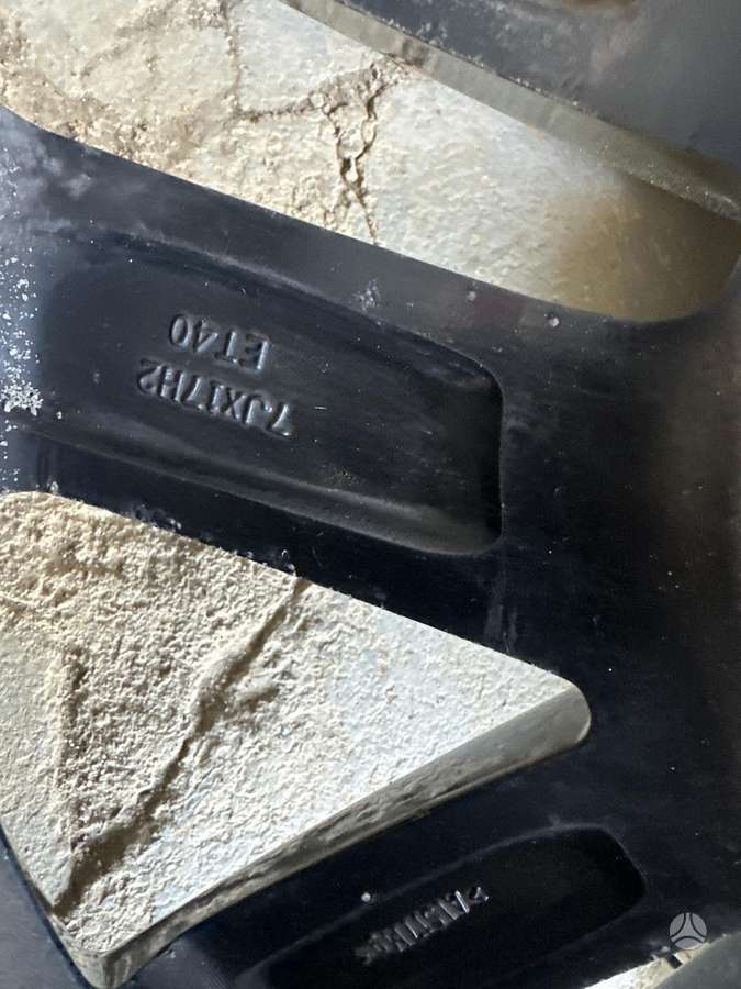 Volkswagen, light alloy, R17