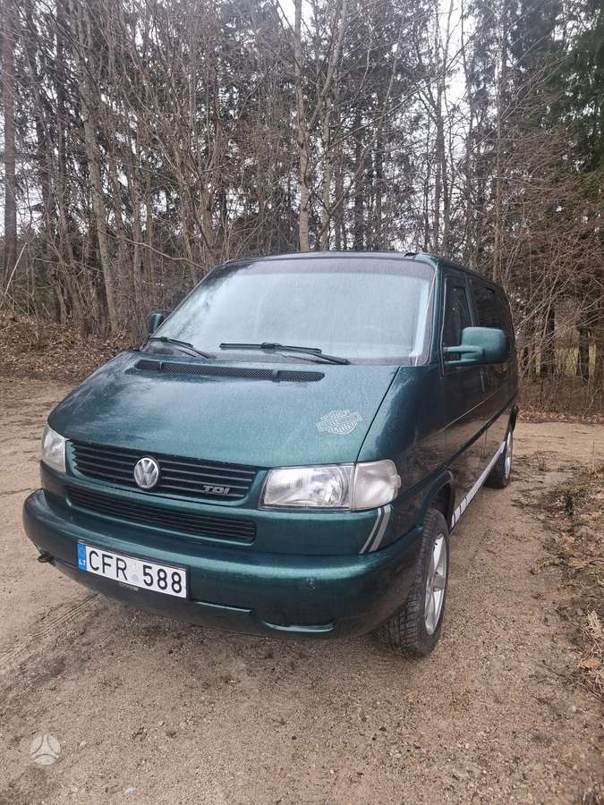 Volkswagen Multivan - 1