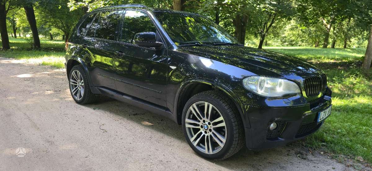 BMW X5, 3.0 l., off-road / crossover