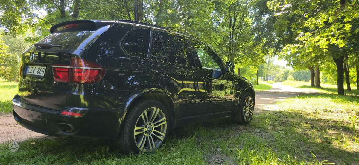 BMW X5, 3.0 l., off-road / crossover