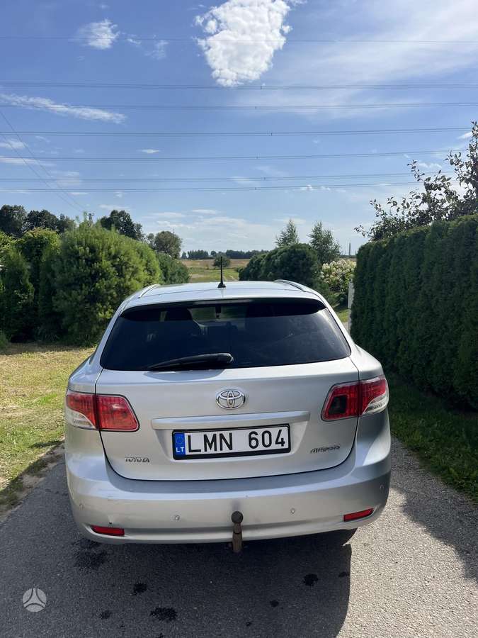 Toyota Avensis - 5
