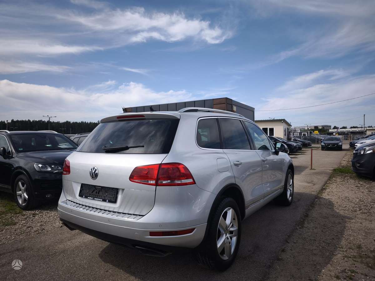 Volkswagen Touareg - 4