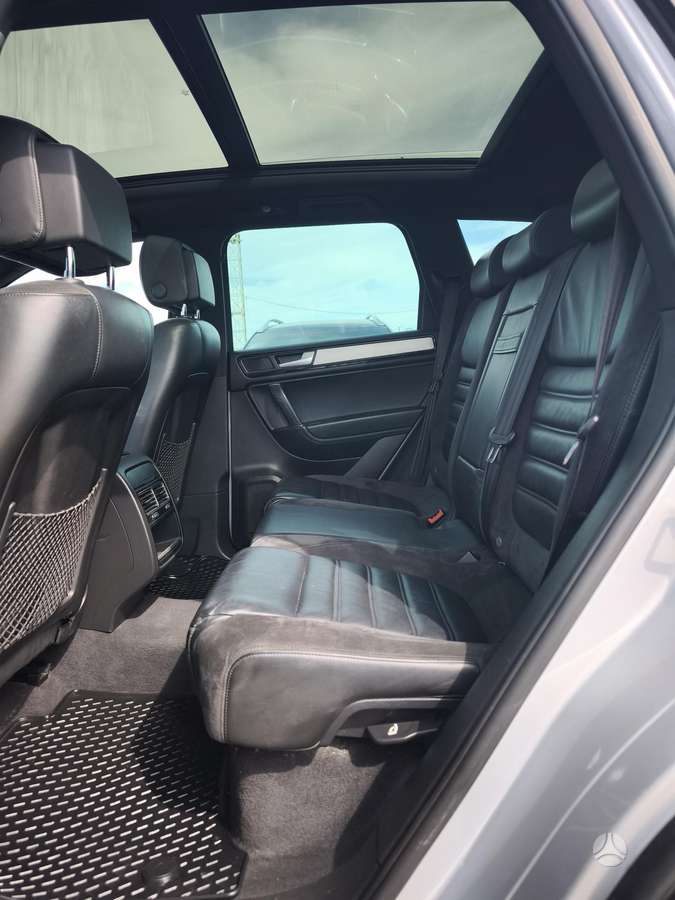 Volkswagen Touareg - 9