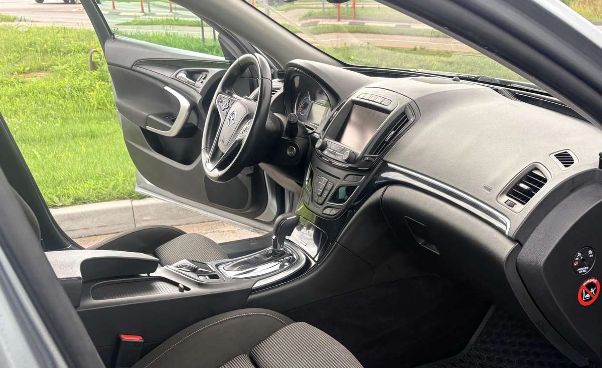 Opel Insignia, 2.0 l., Универсал