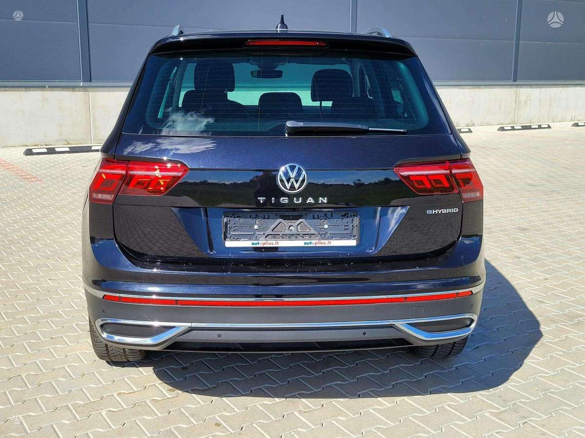 Volkswagen Tiguan - 5
