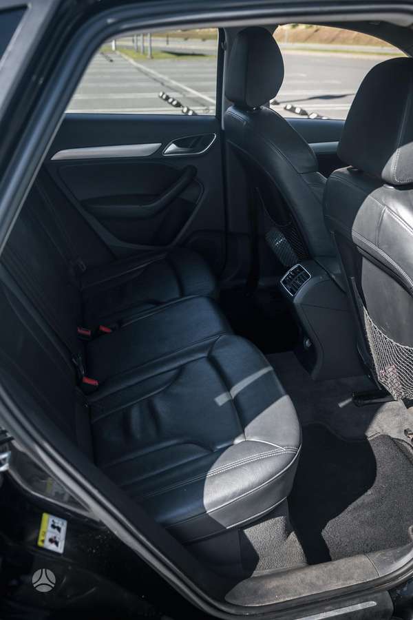 Audi Q3, 2.0 l., Универсал