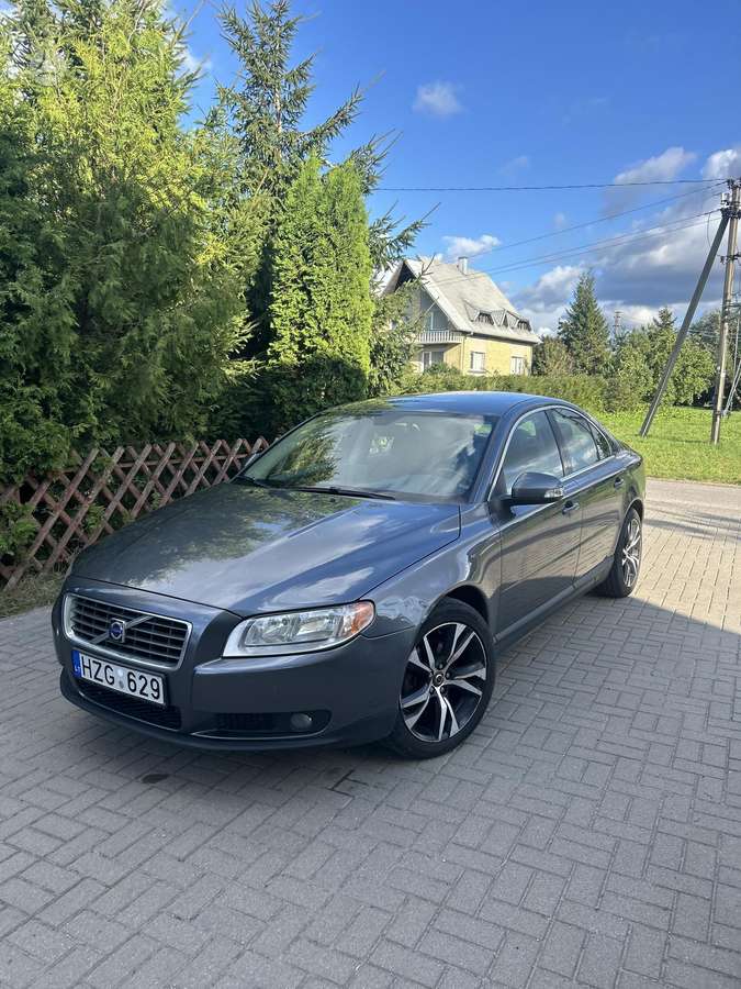 Volvo S80, 2.4 l., Седан