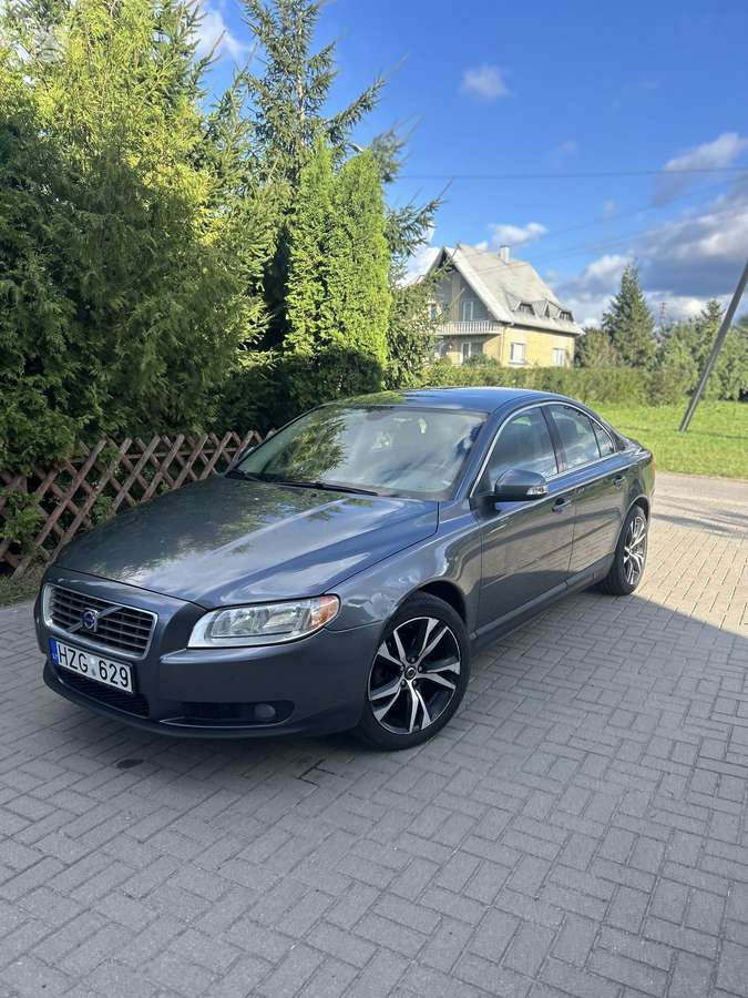 Volvo S80, 2.4 l., Седан