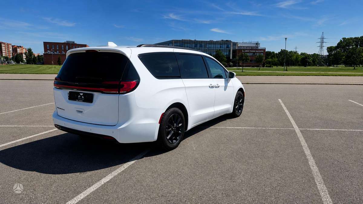 Chrysler Pacifica, 3.6 l., Минивэн