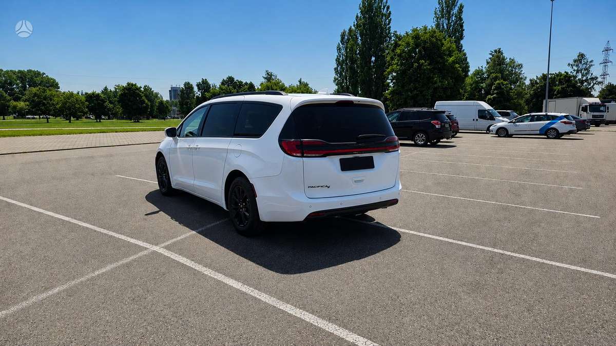 Chrysler Pacifica, 3.6 l., Минивэн