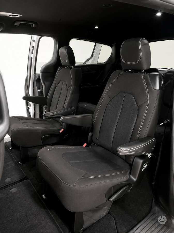 Chrysler Pacifica, 3.6 l., Минивэн