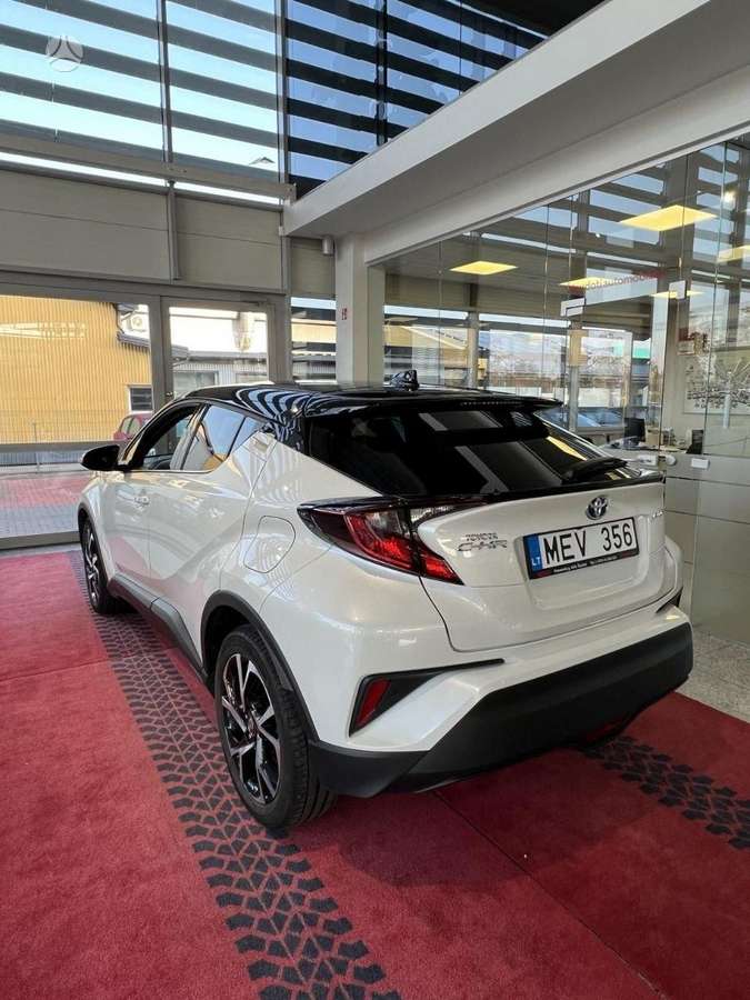 Toyota C-HR - 1