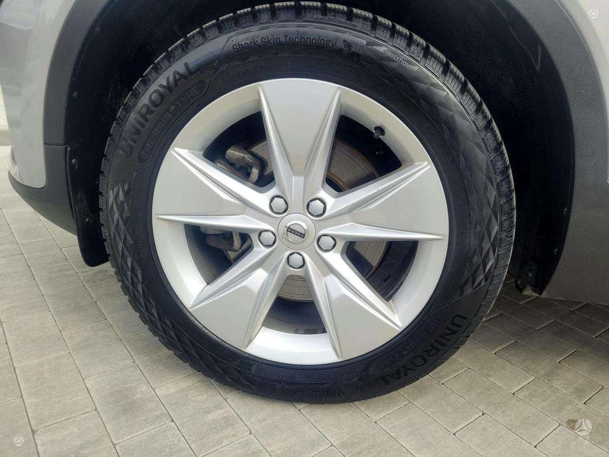 Volvo XC40 - 9