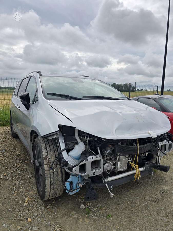 Chrysler Pacifica, 3.6 l., Минивэн