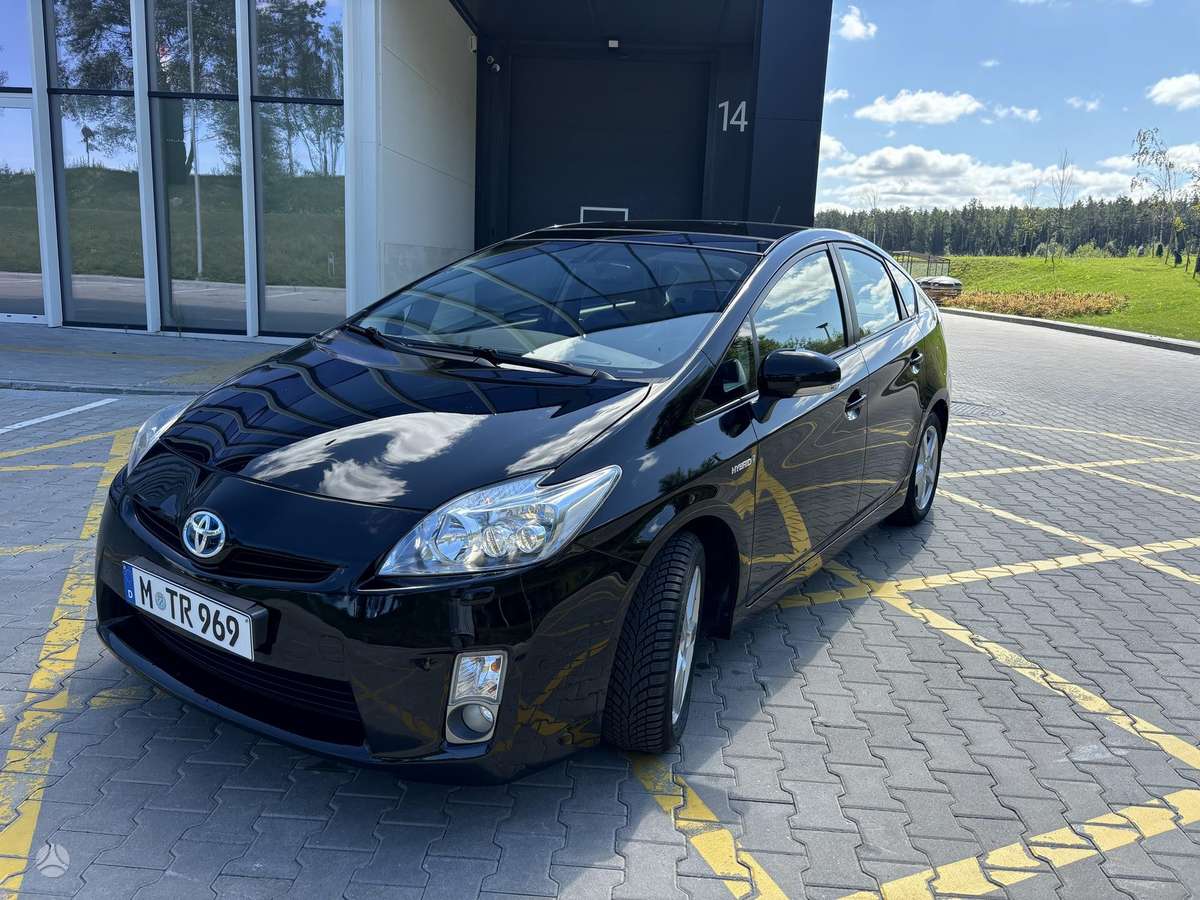 Toyota Prius - 2
