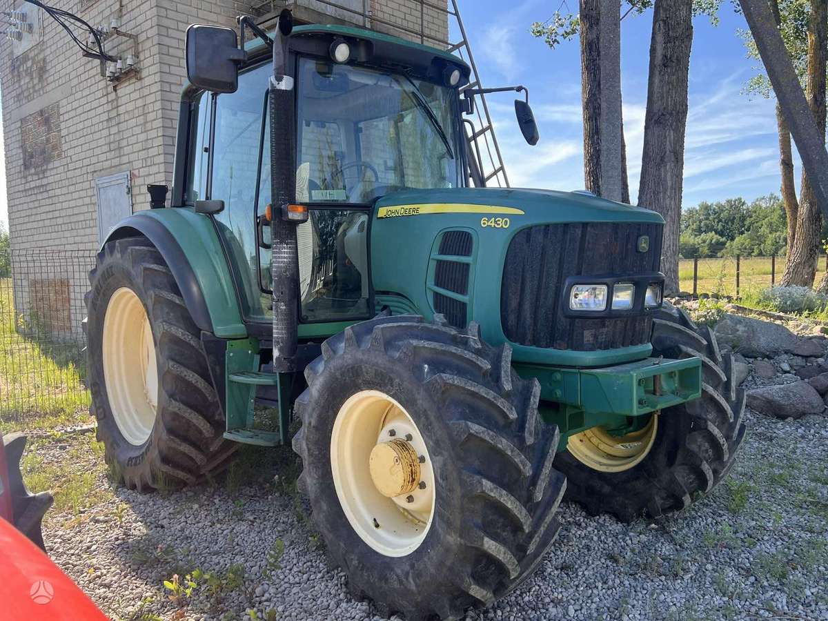 John Deere ĮVAIRIŲ MODELIŲ, traktoriai