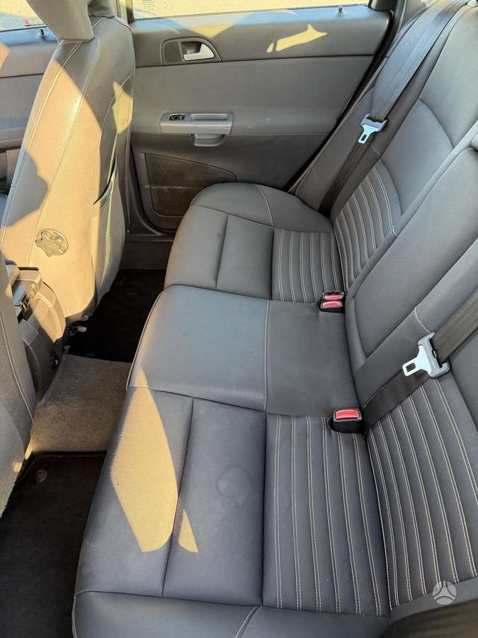 Volvo S40, 2.4 l., Седан