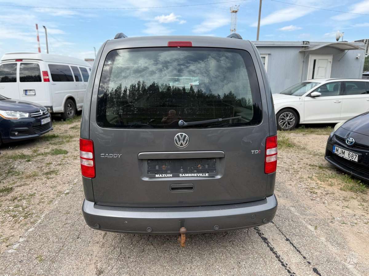 Volkswagen Caddy Maxi - 4